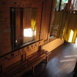 山形県の秘境に佇む、古き良き木造建築に泊まる